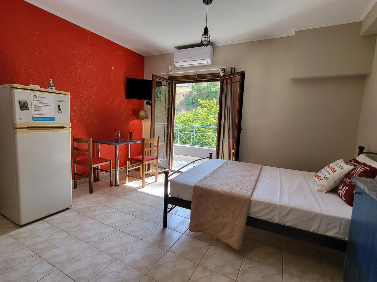 ארגוסטולי Colourful Apartments מראה חיצוני תמונה